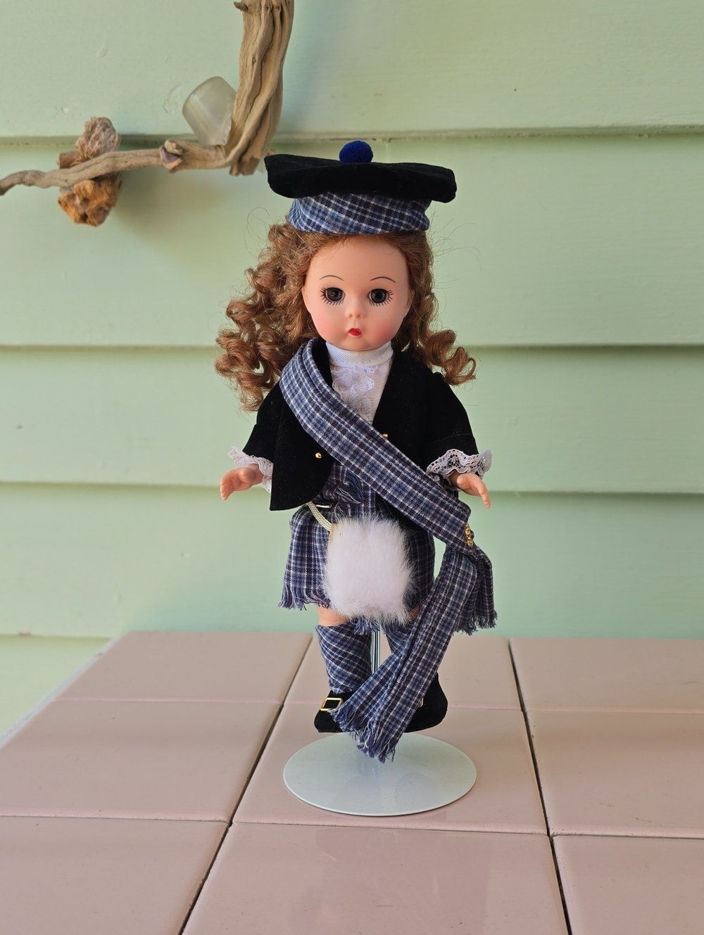 Madame Alexander 8-inch 'Scotland' doll in traditional Scottish costume